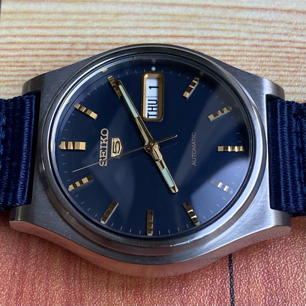 セイコー腕時(shí)計(jì) SEIKO 21石 automatic セイコー5 自動(dòng)巻き 里スケルトン 7S26-0540 ブルー文字盤(pán) 