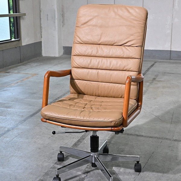 カリモク家具 12萬「XS」デスクチェア 総本革 ブナ無垢材 ハイバック 昇降 キャスター オフィス エグゼクティブ 書斎 ビーチ karimoku
