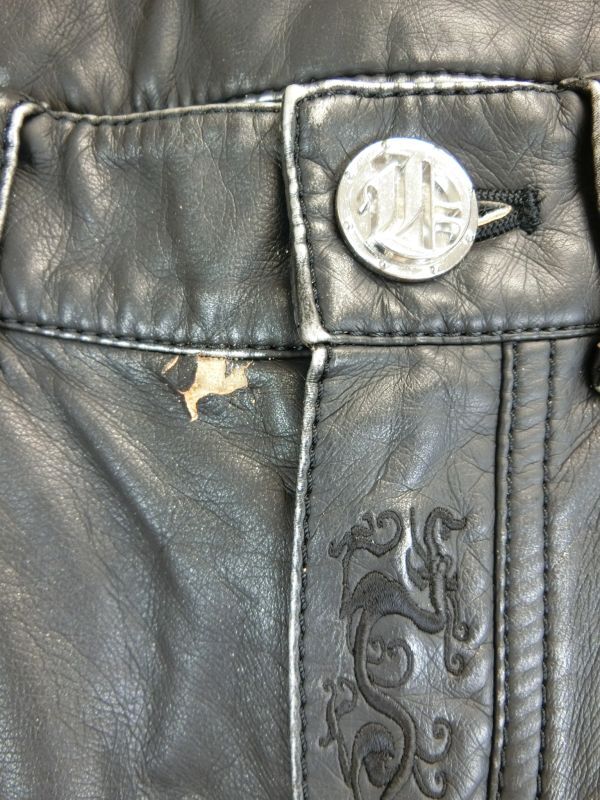 【50%オフ】中古 ゴルフウェア Dance With Dragon(ダンスウィズドラゴン) 皮パンツ 黒 レディース 1_画像2