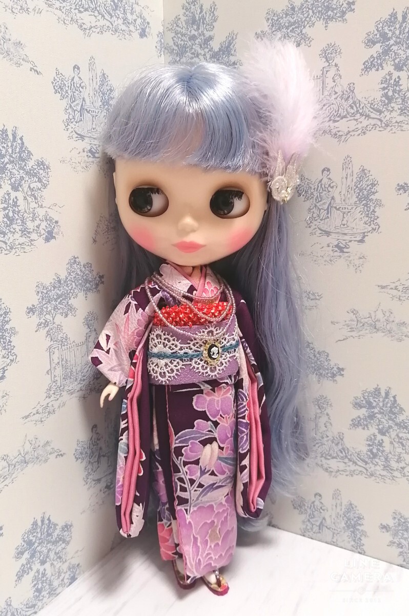 【夢(mèng)人屋呉服店】 ブライス Blythe ネオブライス アウトフィット 著物　正絹　京友禪　フワフワ髪飾りのお著物セット