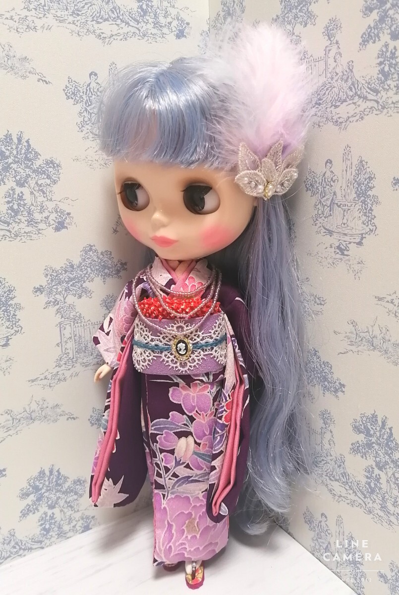 【夢(mèng)人屋呉服店】 ブライス Blythe ネオブライス アウトフィット 著物　正絹　京友禪　フワフワ髪飾りのお著物セット