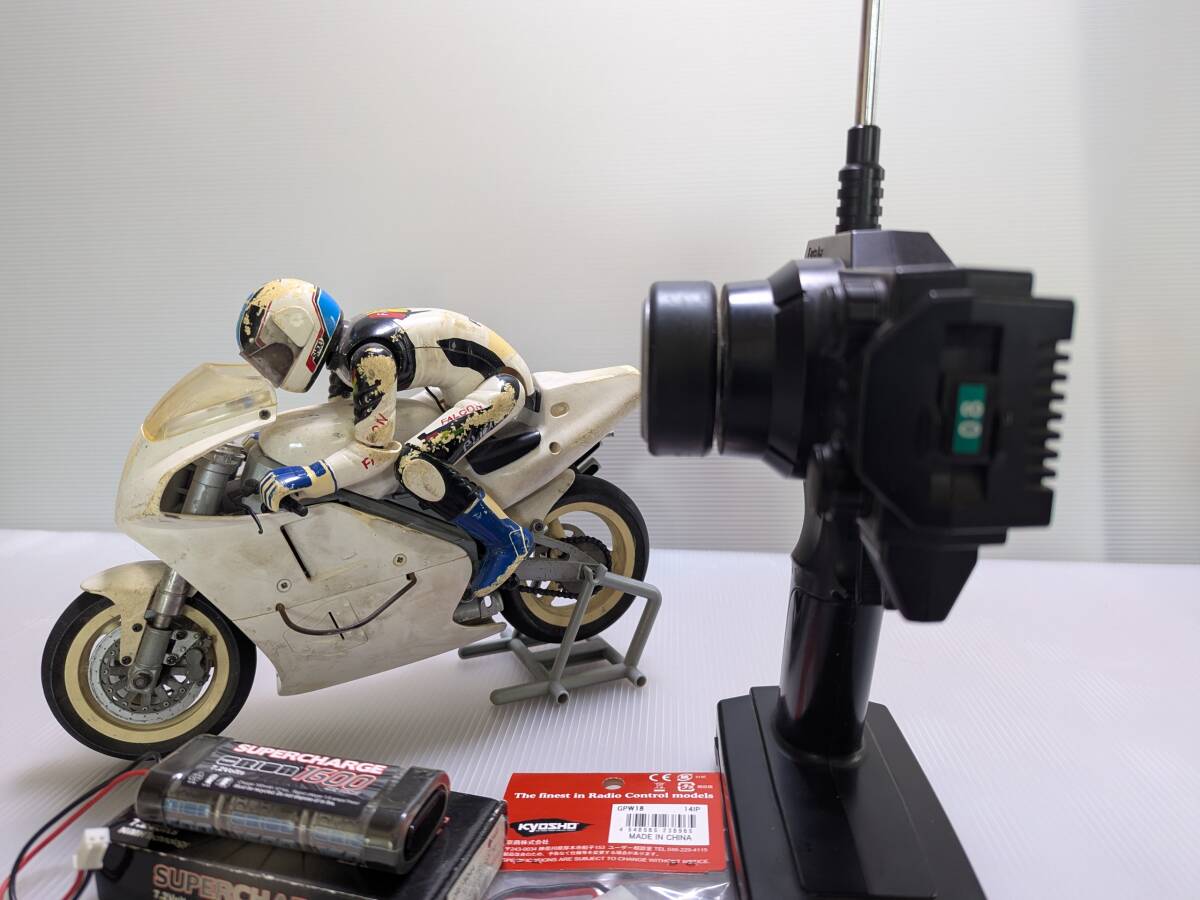 京商 KYOSHO 1/8 電動RCオートバイ スズキRGV-Γ 完成品 OP