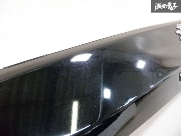 【割れなし】 純正 PEUGEOT プジョー 5008 リア ガーニッシュ パネル 9814790977 黒メタ系 即納 棚2F-Q-2