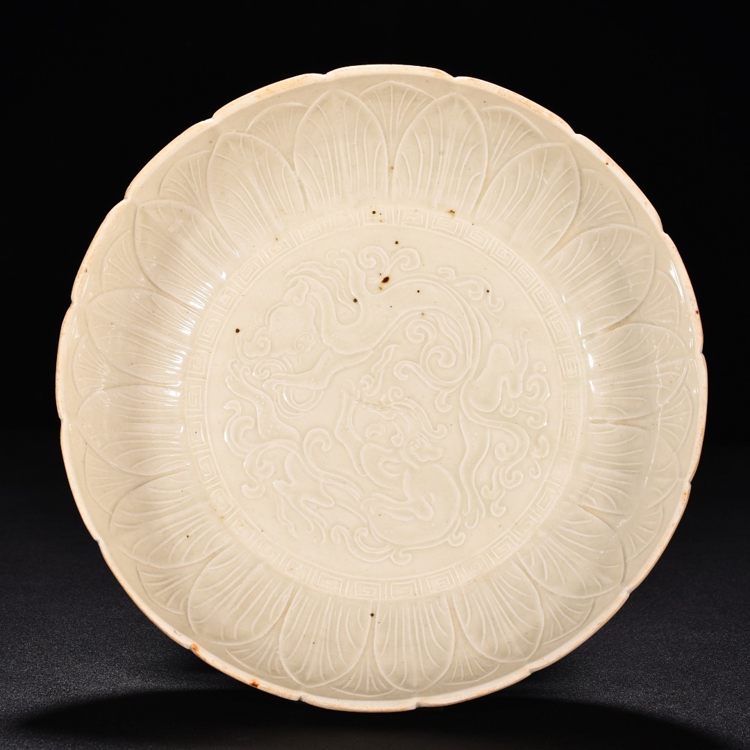 TA313■中国古玩 唐物 宋時代 定窯 龍紋洗 乾隆御題銘文 時代物 極上品■高さ3.5cm・直径17.7cm■_画像2