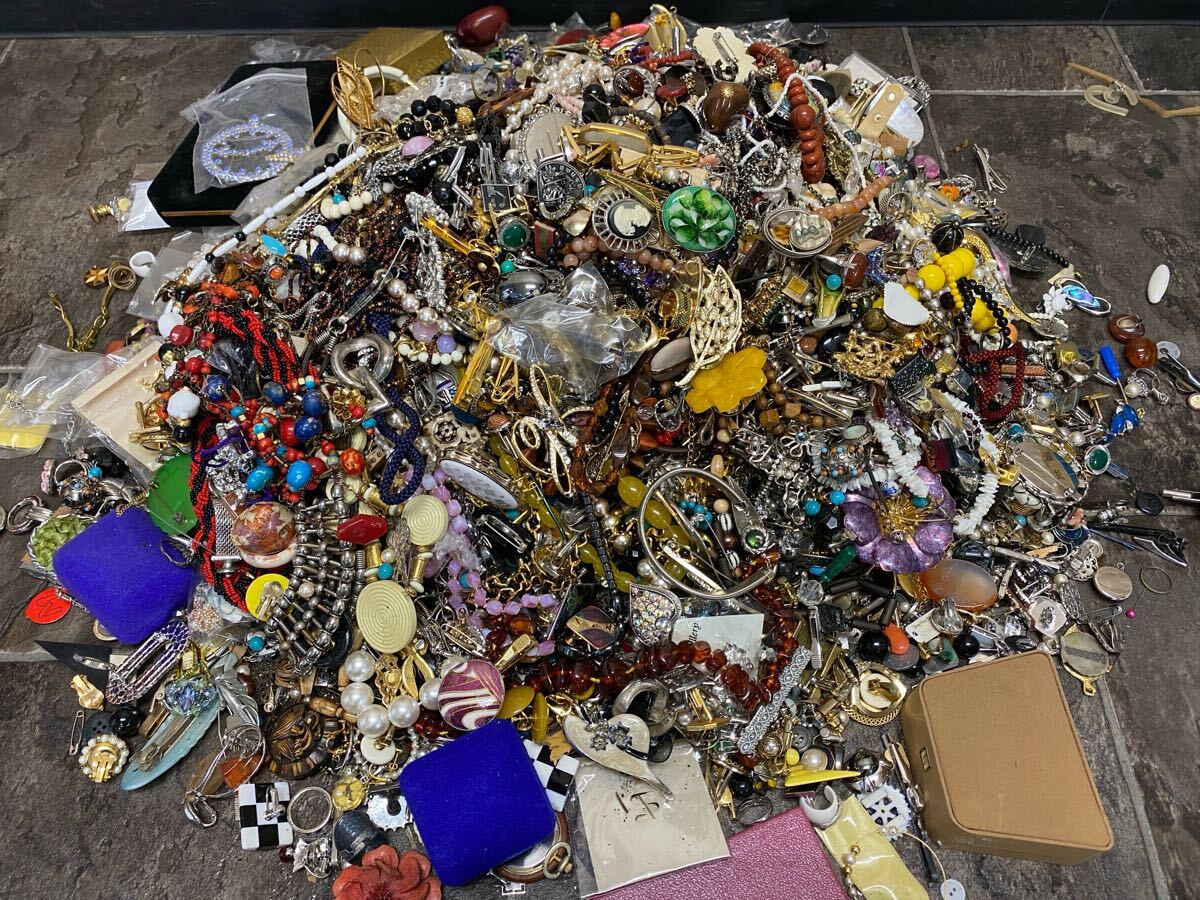 アクセサリー 約23kg ネックレス イヤリング 指輪 ブレスレット まとめ