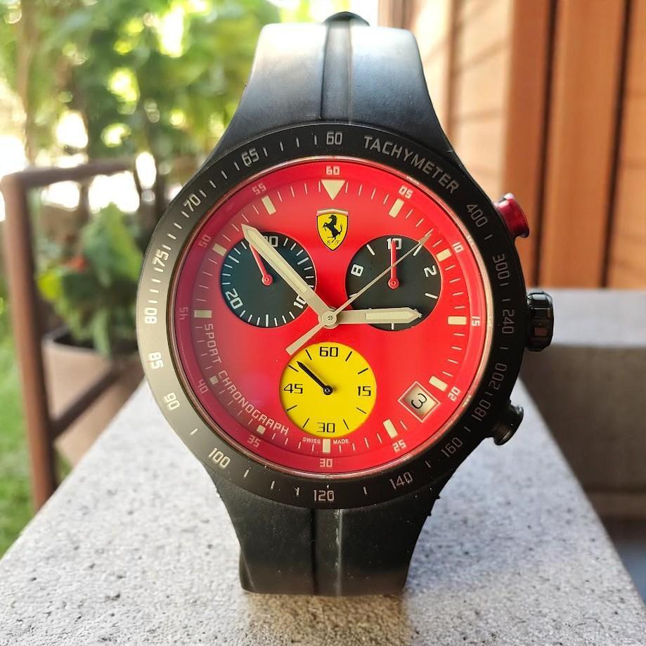 SCUDERIA FERRARI フェラーリ PITCREW クロノグラフ 稼働品 箱付 SCUDERIA FERRARI PITCREW フェラーリ ピクトクルー