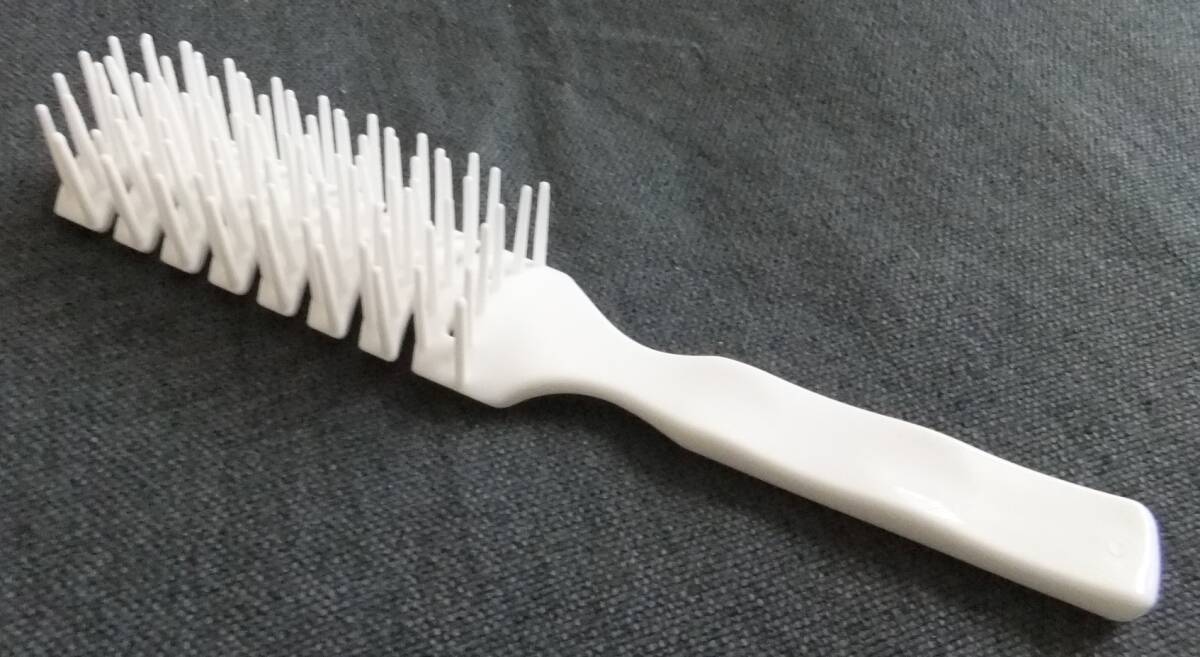 スケルトンブラシ バルク 200個(gè)入 SV310001 ヘアブラシ 業(yè)務(wù)用 白 BULK 宿泊施設(shè) 福祉施設(shè) スーパー銭湯 サウナ 美容 理容 ヘアケア復(fù)數(shù)可