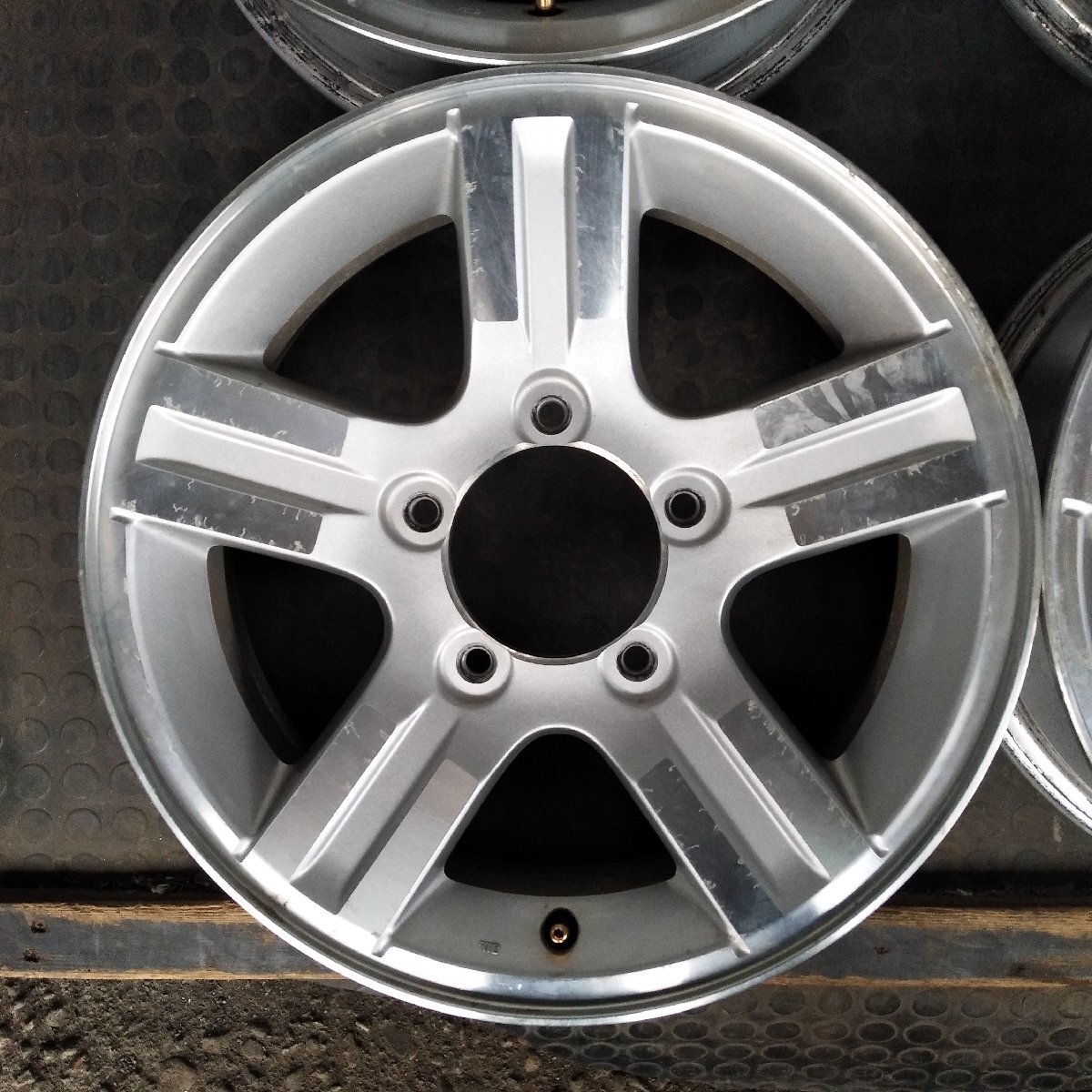 T5-38[4шт.@ цена ][16x5.5J 5x139.7 ET+22 ступица 108] Suzuki SUZUKI оригинальный * Jimny JB23 и т.п. * витрина самовывоз возможность *.. заявление выпуск возможность 