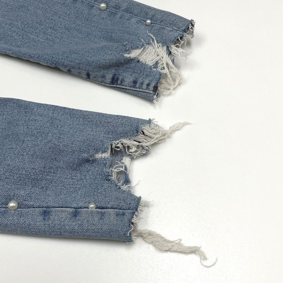 ZARA /36/ ブルー デニムパンツ ジーンズ ゴールドボタン フェイクパールアクセサリー アウトドアバイクキャンプ 生地コットン混 通勤 ザラ