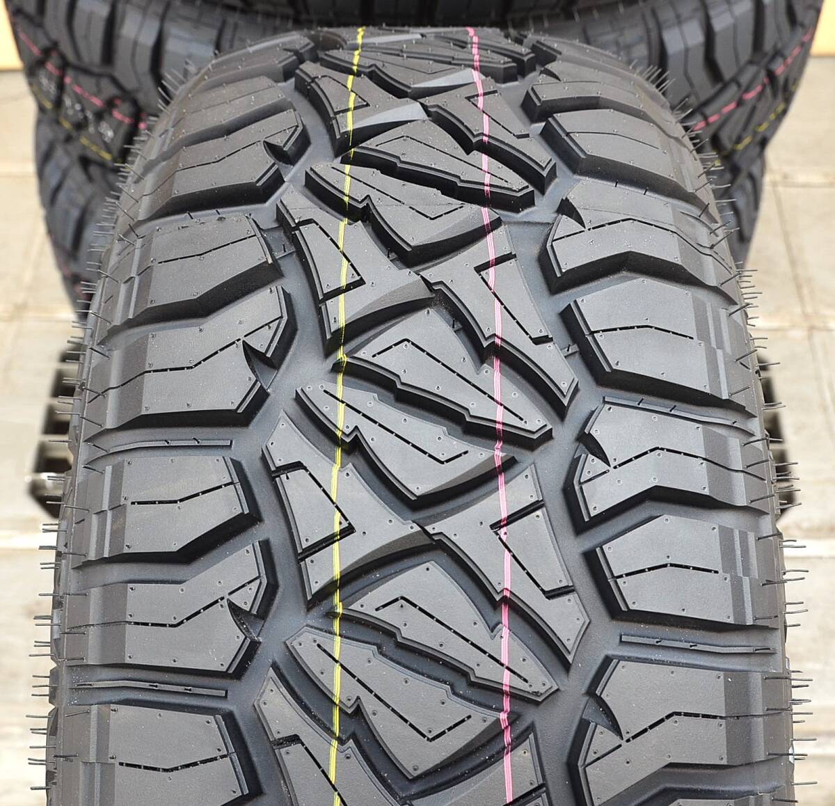 SAMURAI WHEELS 265/65R18 4 шт. комплект / Prado ( 150 серия / 120 серия ) * GUN125 * Surf * Hummer H3 * FJ Cruiser / 6h 139.7 / новый товар 