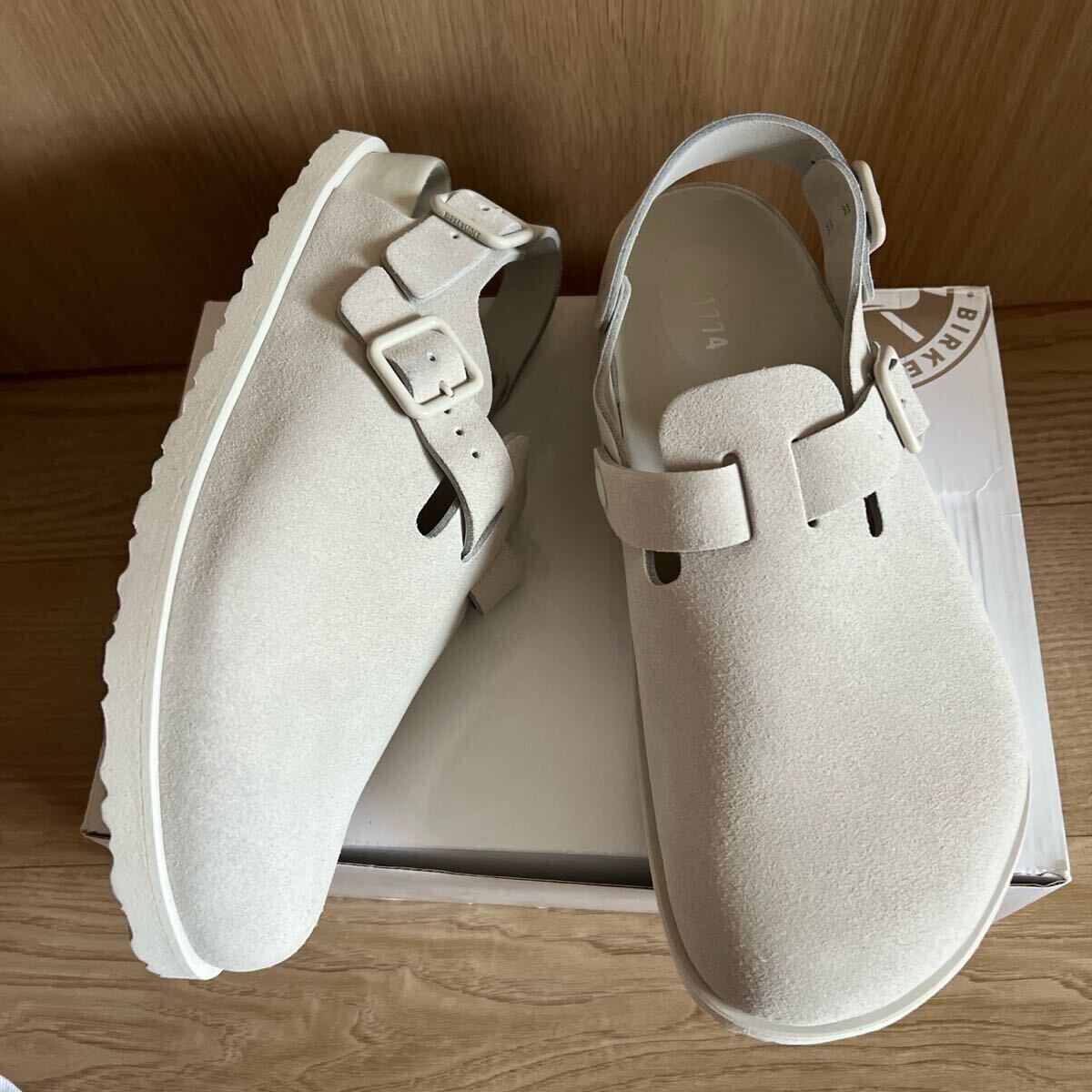 新品　メンズ　ビルケンシュトック Birkenstock 1774 レザー　サンダル　白　43 28cm レギュラー幅　レザー スリッポン