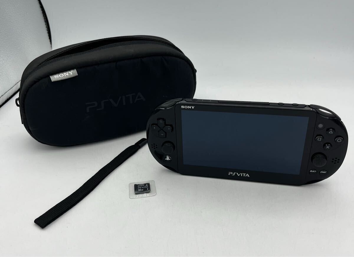 お歳暮 PSVita SONY PCH-2000 保存ポーチ、ストラップ、32GSD ゲーム機 PS Vita本体