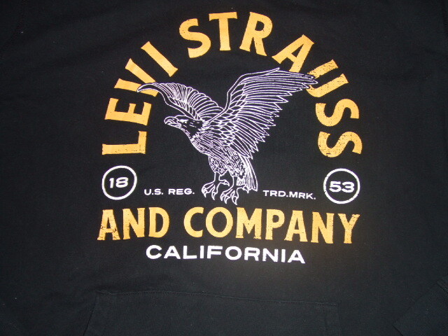 ★良品 リーバイス LEVI'S / ブラック スウェットパーカー 胸ロゴ 赤タグ / XL(肩幅51cm身幅60cm着丈71cm袖丈66cm) ★の画像1