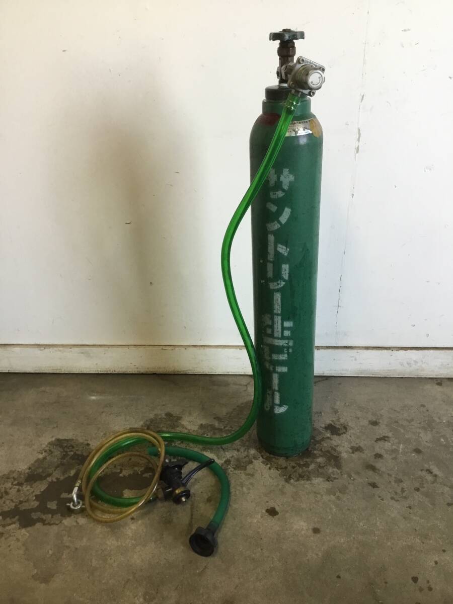 △ v 岐阜発/ 引き取り限定/ 炭酸ガスボンベ/ 総重量約22kg/ 容器/ ホース付き/ サントリー生ビール/ 現(xiàn)狀品/ R7.5/28 △