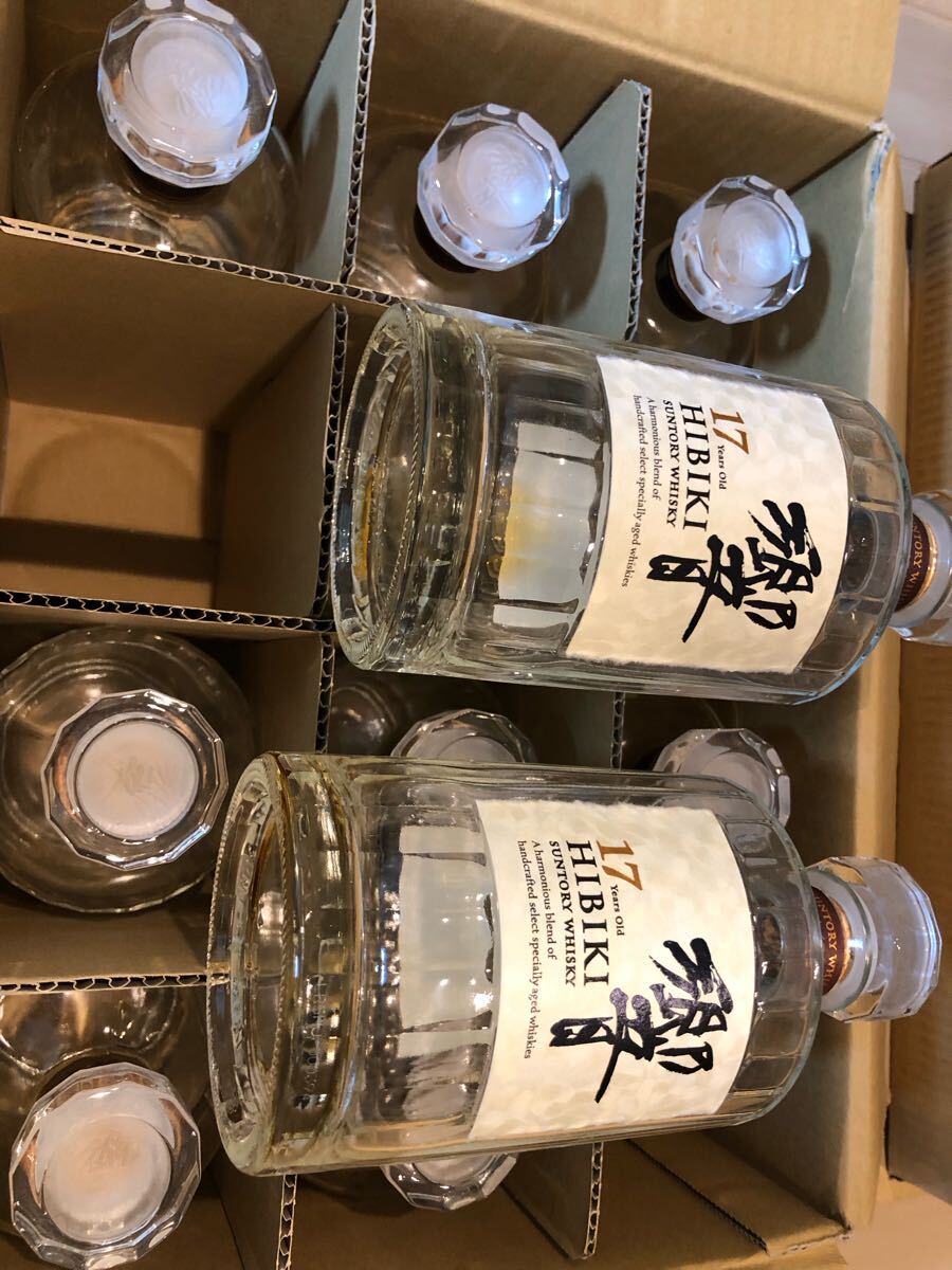 配送員設置 響17年 空瓶 空き瓶 12本(日本)｜売買されたオークション情報 ウイスキー