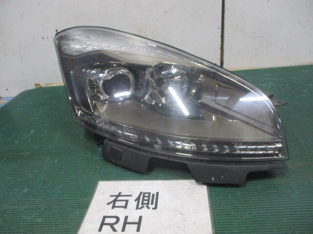 シトロエン C4 ピカソ ABA-B585F02P 右ヘッドライト ヘッドランプ HID 5DV009000-00