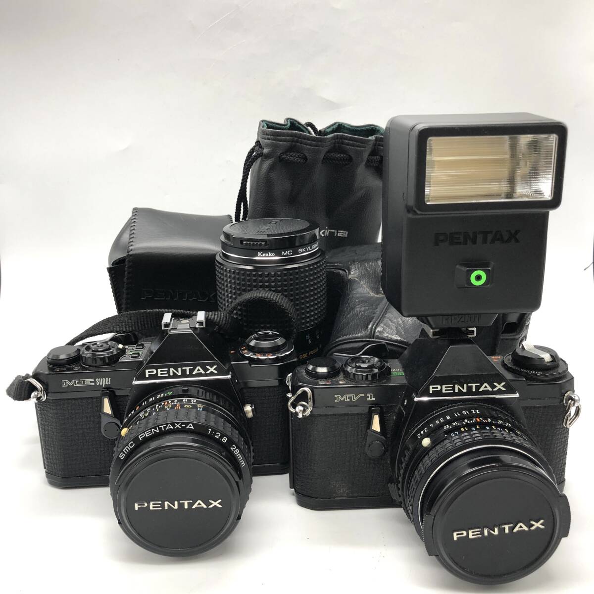 TY2248■【シャッター確認OK】PENTAX フィルムカメラ 2點 カメラレンズ 3點 まとめ ME super MV1 ストロボ付き ＊白カビあり