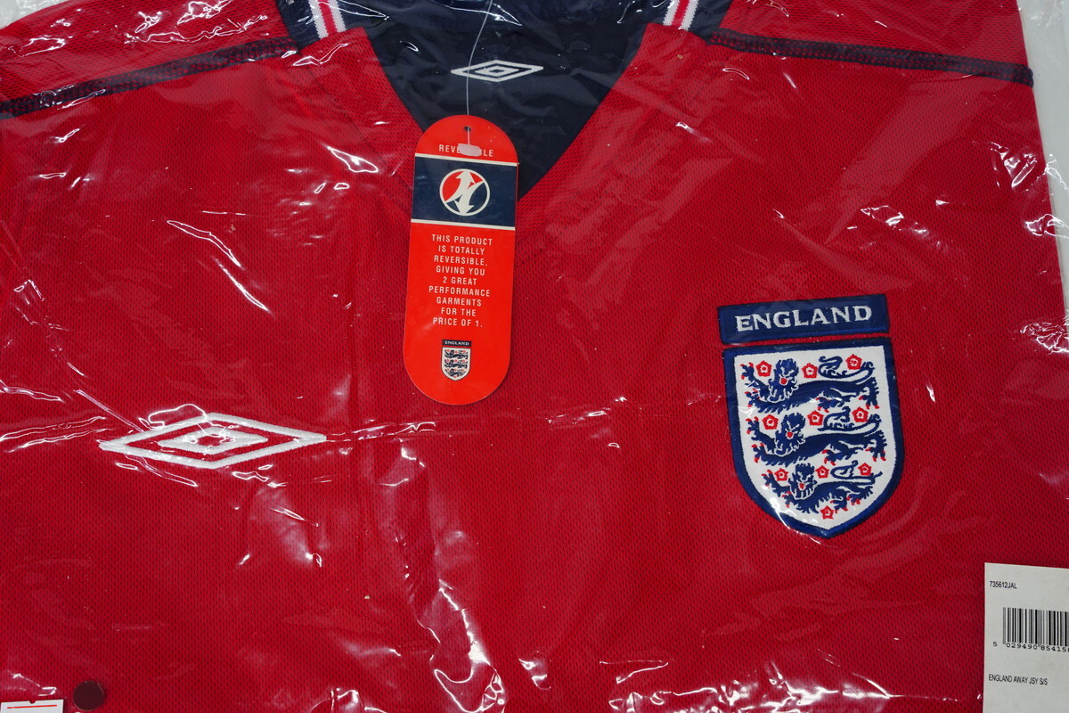 5.309 ▲ 新品 未開封 タグ付き UMBRO イングランド代表 リバーシブルアウェイユニフォーム Lサイズ ENGLAND EURO2004モデル サッカー