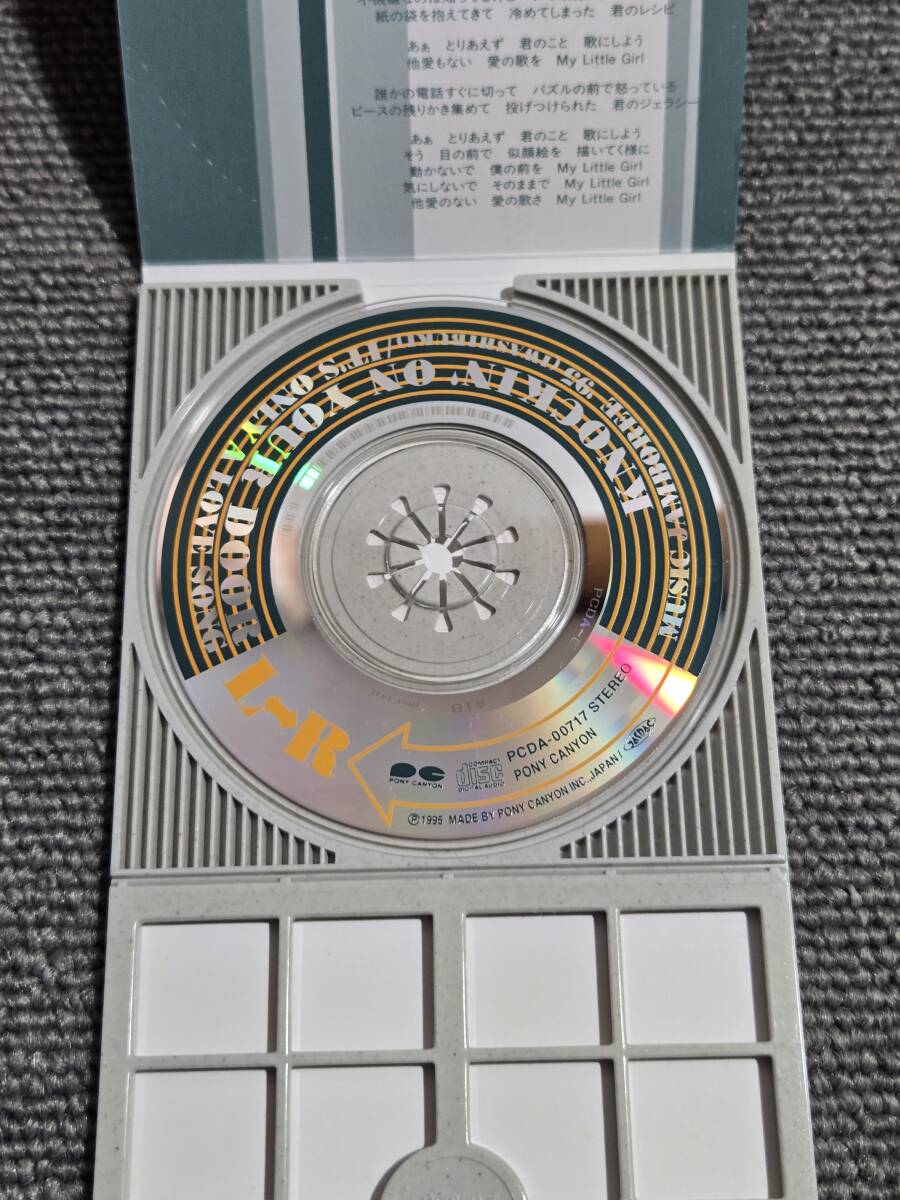 L⇔R L-R / KNOCKIN’ ON YOUR DOOR■8cmシングルCD■型番:PCDA-00717■■AZ-6153_画像3