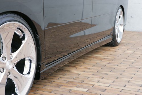 M\'z SPEED サイドステップ スーパーブラック (KH3) FRP セレナ C25 NC25 H17.5～H19.11 20S/20G MC前