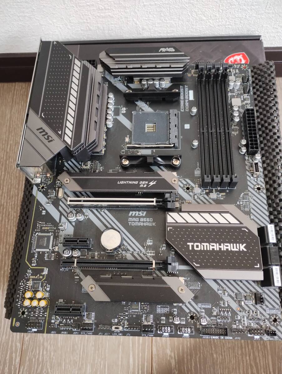 Ryzen 5 5600 (6コア12スレッド) / MSI MAG B550 TOMAHAWK / Crucial PRO DDR4-3200 32GB / CoolerMaster MASTERAIR MA610P セット?