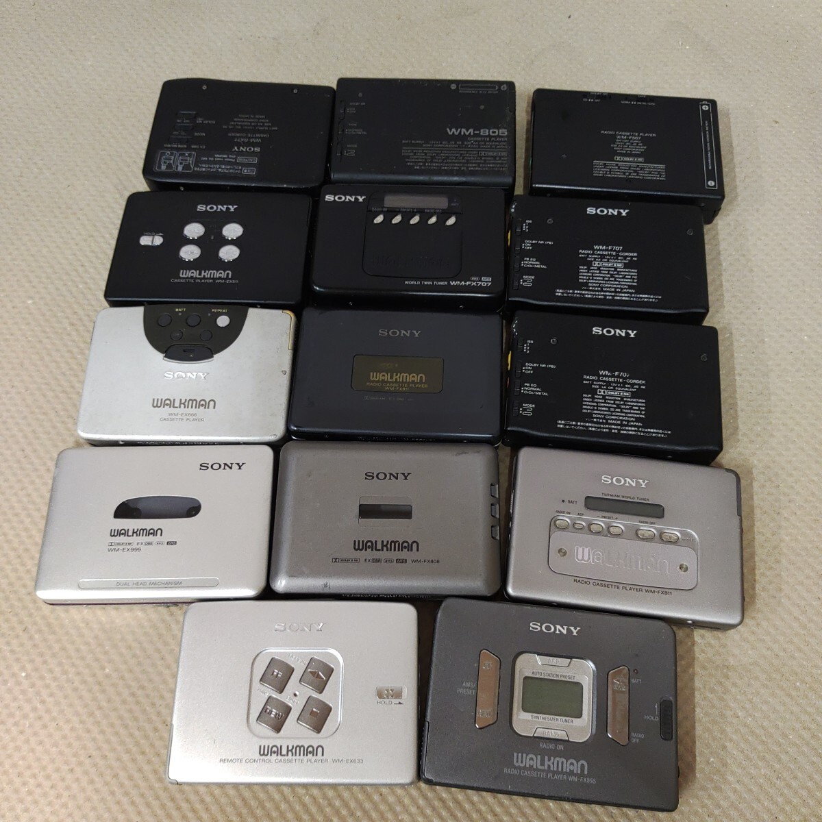 1円? SONY WALKMAN ウォークマン ポータブルカセットプレイヤー WM-FX707 / F707 / FX808 / WM-EX999 /EX666 等 14臺 まとめて 05067