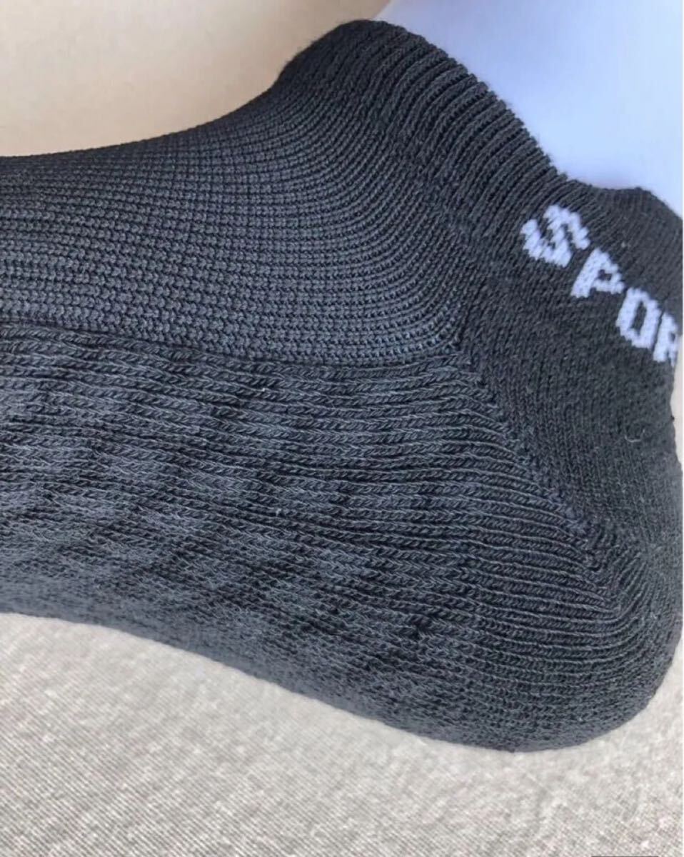 スポーツソックス 3足セット ランニング 衝撃吸収 吸汗 速乾 通気性 脱げにくい 靴下 精巧で高品質　着圧 高伸縮 高弾力 滑り止め_画像3