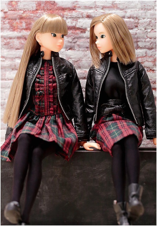新品未使用●momokodoll(チェックイットアウト姉妹限定付屬アウトフィット靴服 momoko doll モモコドール チェリー cherryちゃん 