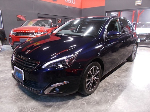 308 アリュール ブルーHDi ディーゼルターボ ディーゼルターボエンジン沖突軽減ブレーキ