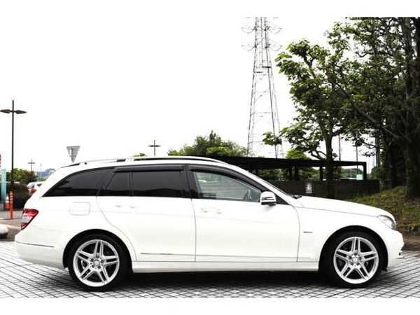 Cクラスワゴン C200 CGI ブルーエフィシェンシー アバンギャルド