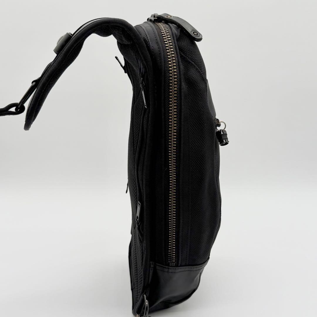 【良品】PORTER ポーター ヒート スリング ショルダーバッグ ボディバッグ 吉田カバン タウンユース メンズ レディース ブラック DB500429