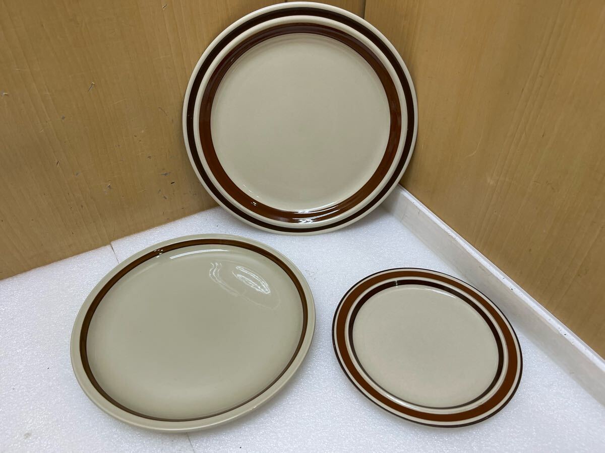 直徑約27、24、18.5cm