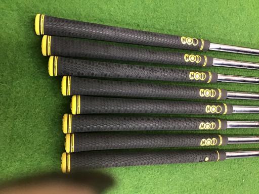 テーラーメイド エムツー アイアンセット (2017) M2(2017) 8S フレックスS 中古 Cランク