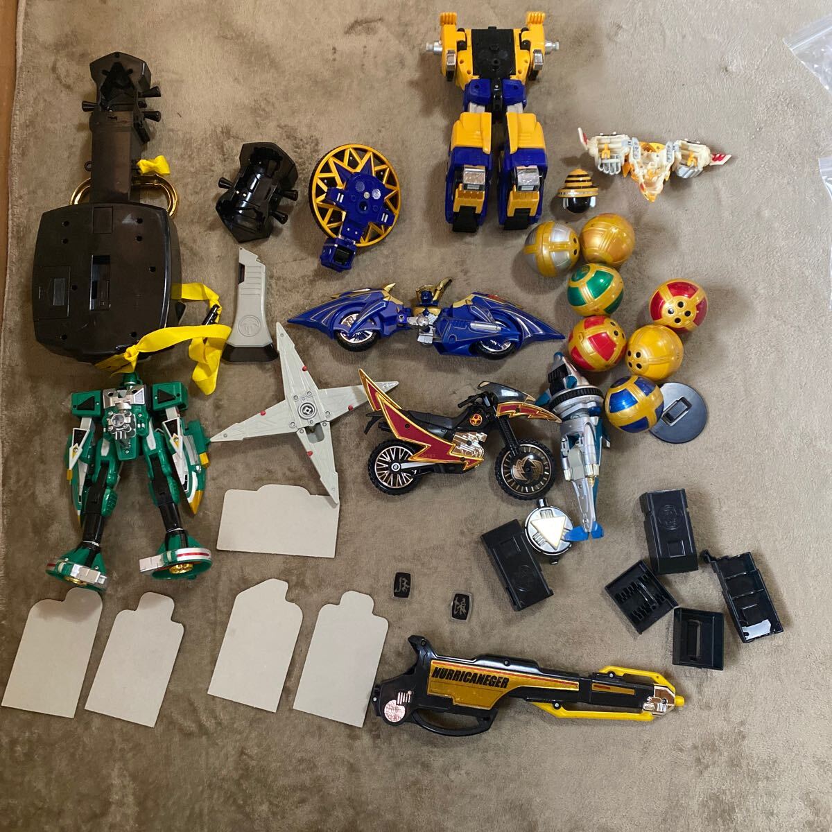 M*c様 忍風戦隊ハリケンジャー玩具シリーズ Amazon.co.jp: おもちゃ 変形玩具 ロボット 忍風戦隊