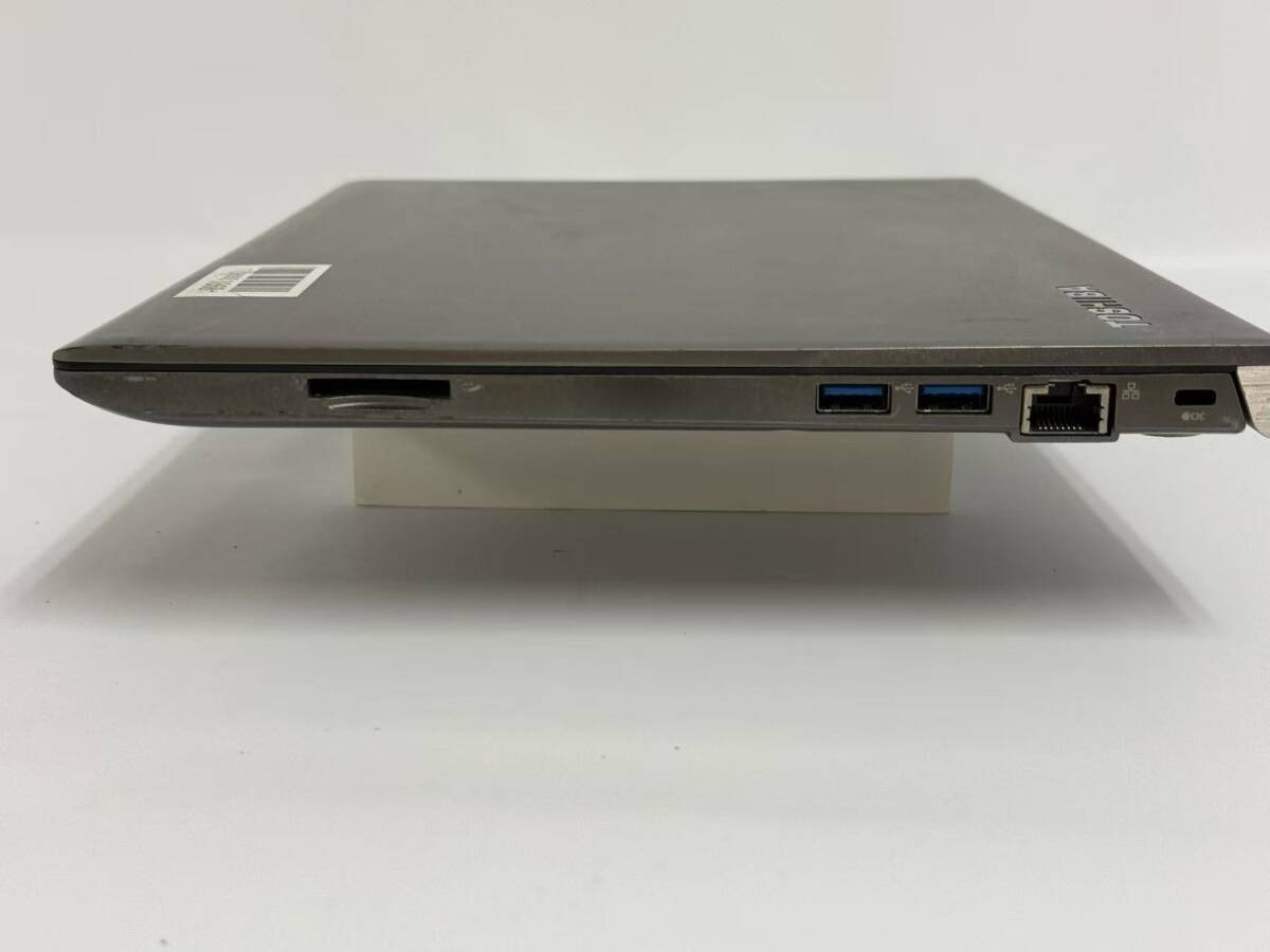 ジャンク品TOSHIBA dynabook R63/D CPU Core i5-6200U メモリ4GB (1366x768) バッテリーなし「YHOK000238」