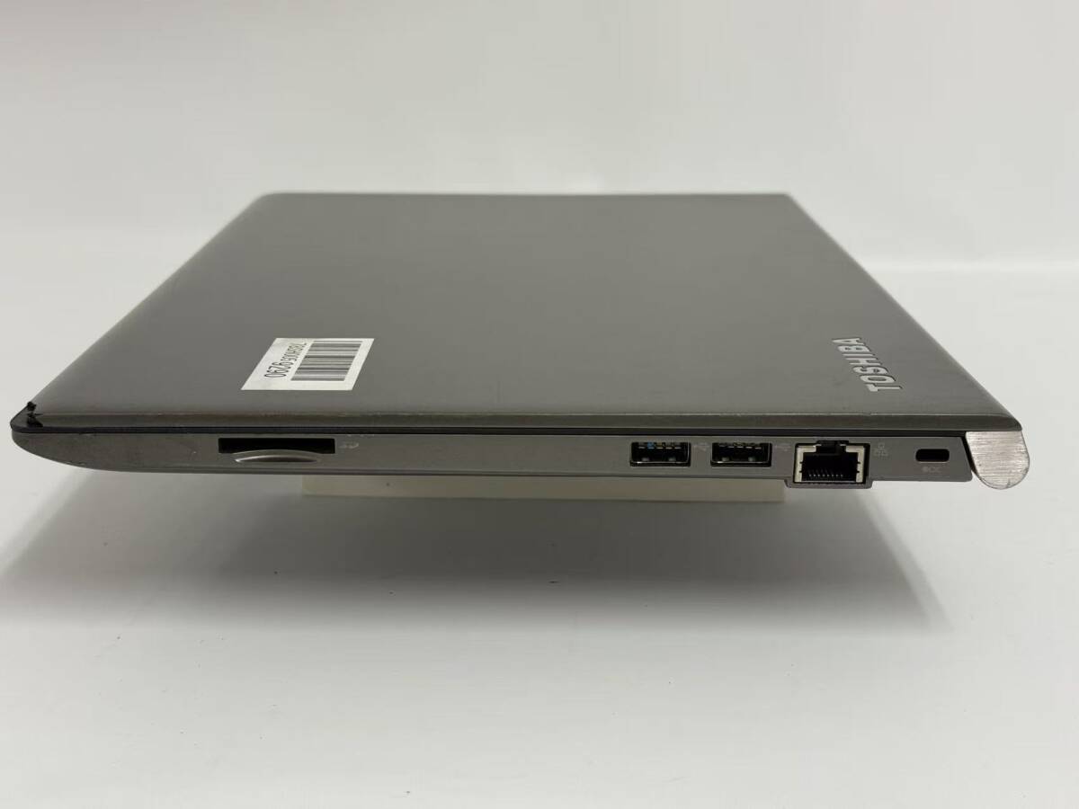 ジャンク品TOSHIBA dynabook R63/F CPU Core i5-6200U メモリ4GB (1366x768) 「YHOK000239」