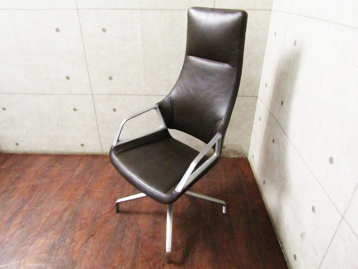 美品/Wilkhahn/ドイツ最高級(jí)/30 range Graph/本革/スタイリッシュモダン/アルミポリッシュ/オフィス/ハイバック/アームチェア/89萬(wàn)/ft9399m