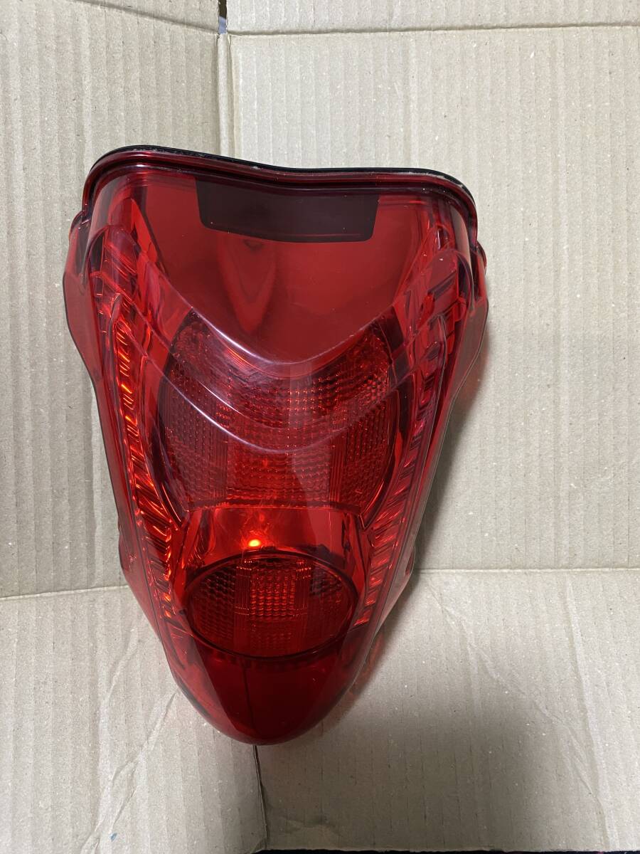 スズキ　GSX1300R 隼　GX72A純正 テールレンズ テールランプ 　LED 動(dòng)作確認(rèn)済み