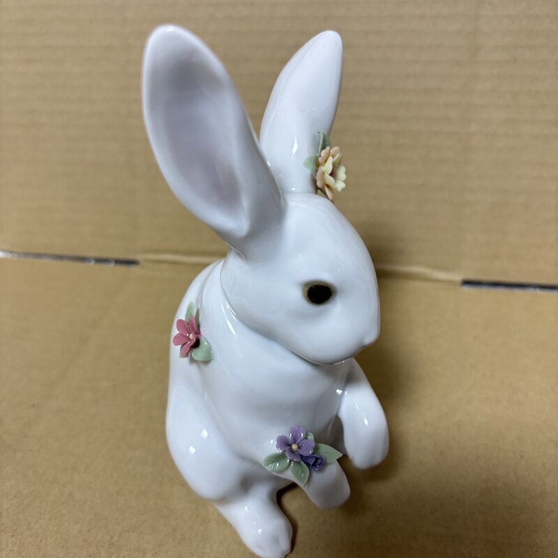 うさ】 LLADRO リヤドロ NO6100 西洋 花飾りの白うさぎ フィギュ