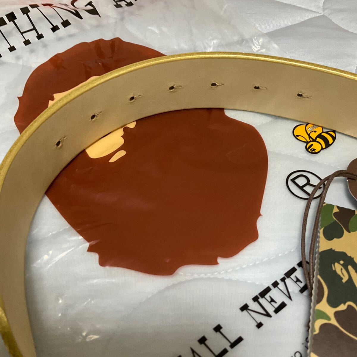 新品未使用　A BATHING APE アベイシングエイプ ゴールドカモレザーベルト BAPE金バックル　牛革 日本製　サイズM