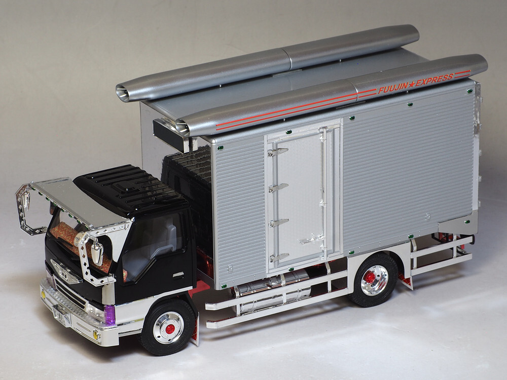 Yahoo!オークション - アオシマ 1/32 いすゞ エルフ デコトラ