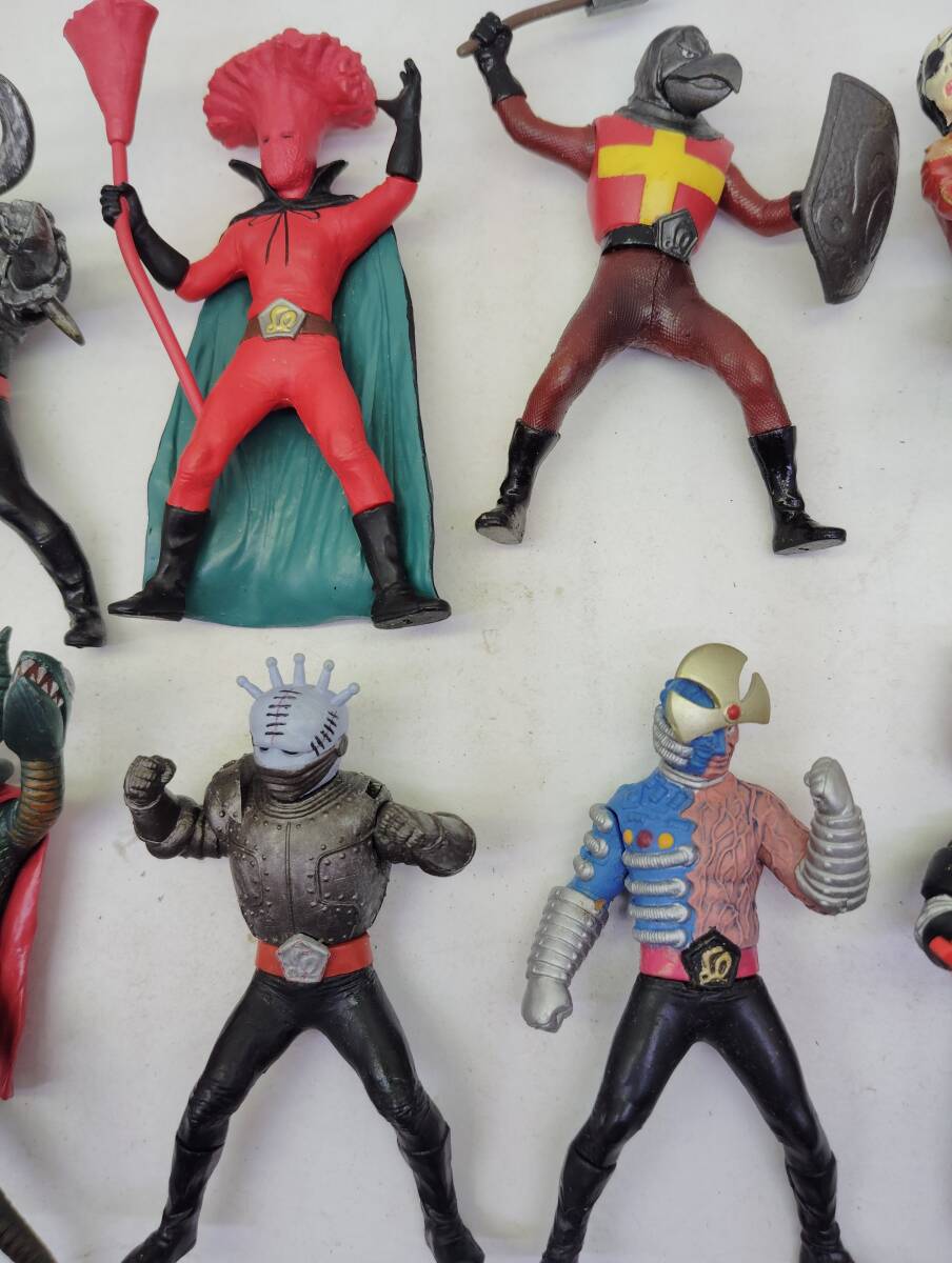 Yahoo!オークション - HG 仮面ライダーストロンガー デルザー