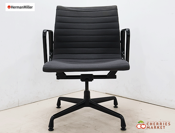 ◆Herman Miller◆ ハーマンミラー イームズ アルミナムグループ サイドチェア/アームチェア 4本腳 チャールズ＆レイ?イームズ 24萬 ②
