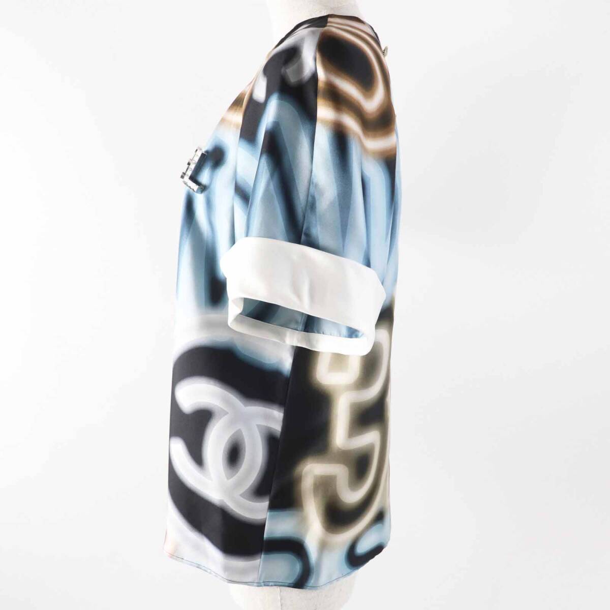 極美品◎CHANEL シャネル P70594 シルク100％ ココマークボタン フロントロゴ ショートスリーブ トップス ネオンカラー マルチ 36 正規(guī)品