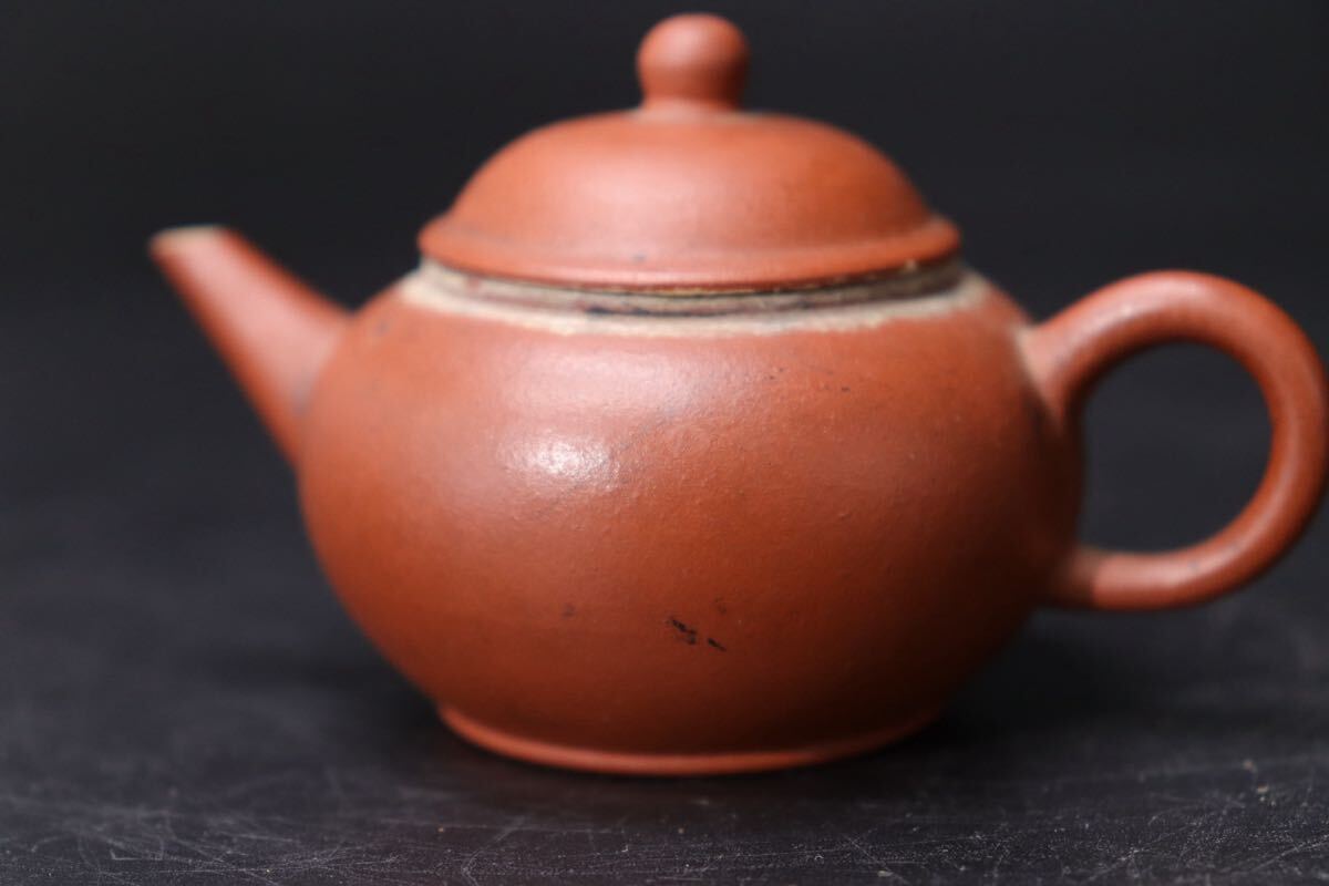 N347、写経 彫刻 紫砂 煎茶 朱泥 中国古玩 急須 在銘 中国宜興 写経 彫刻 紫砂 煎茶 朱泥 中国古玩 急須 在銘 中国宜興 蔵出