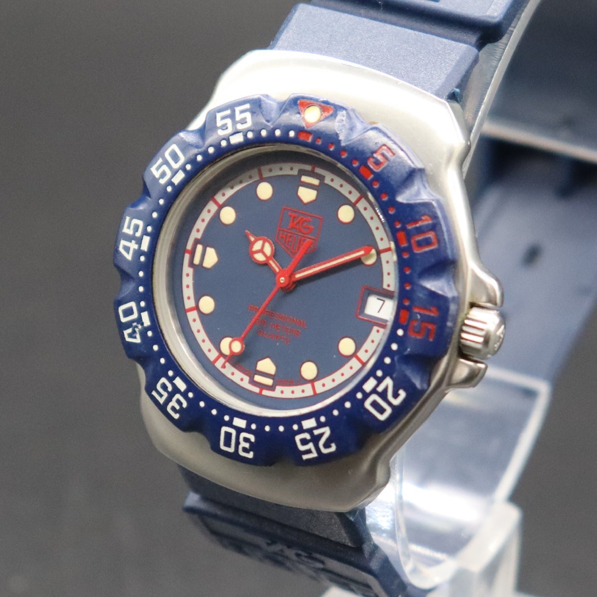 TAG HEUER タグホイヤー フォーミュラ1 WA1210 クォーツ プロフェッショナル200M ネイビー文字盤 デイト 200M防水 本体のみ スイス製 ボー タグホイヤー TAG HEUER WAH1210 フォーミュラー1 デイト クォーツ