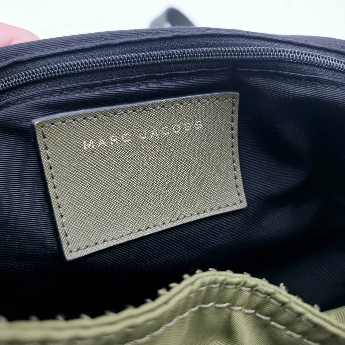 美品　MARC JACOBS TROOPER バックパック マークジェイコブス　巾著