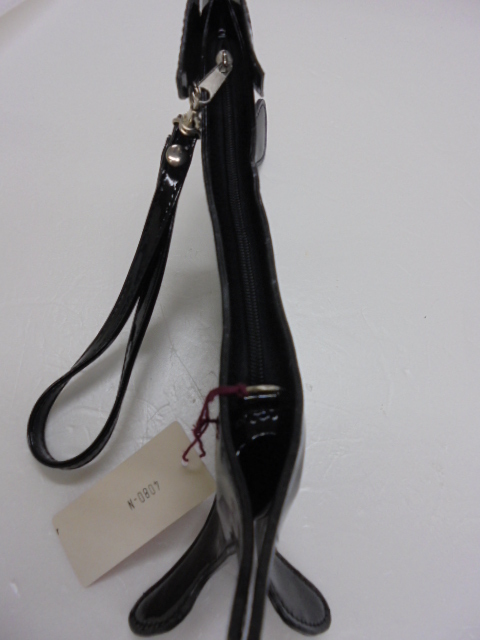 【KCM】sta-701★未使用・保管品★【drap barcelona】犬型 ミニポーチ 小物入れ 持ち手付 ブラック 約29.5×12.5cm エナメル いぬ DOG_画像5