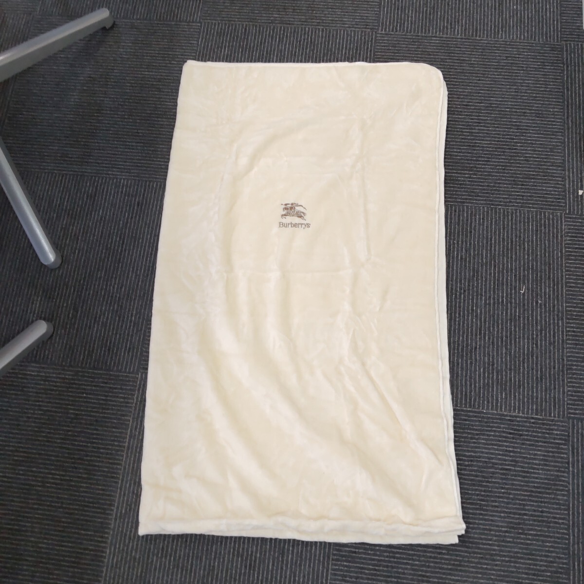 n324 西川産業(yè) Burberry バーバリー シーツ 寢具 約140cm×約240cm ベージュ 箱書き込みあり