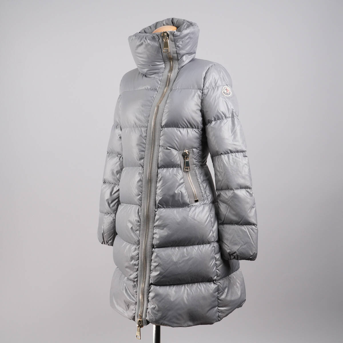 【即決?送料無料】 [JOINVILLE]モンクレール [サイズ１] [グレー光沢] レディース ジャパンタグ MONCLER 